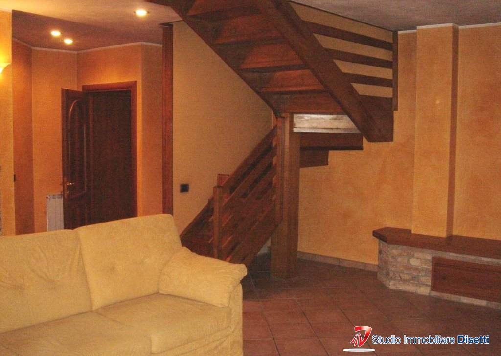 Vendita Semi-indipendenti Losine - Losine vicino a Breno vendesi casa in centro Località Media Vallecamonica