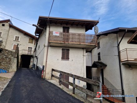 Saviore dell'Adamello frazione Valle vendesi casetta